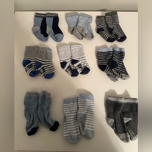 Robeez 6-12 month baby socks